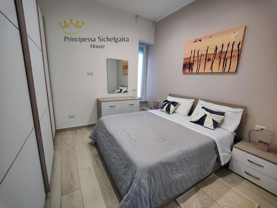 Principessa Sichelgaita House Villa Salerno Exteriör bild